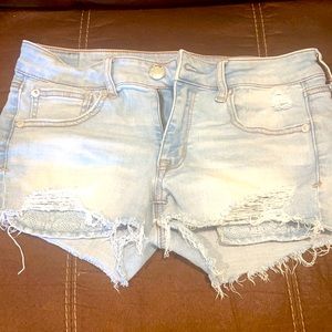 American Eagle super stretch light wash shorts